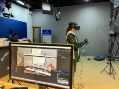 人机协同开展互动教